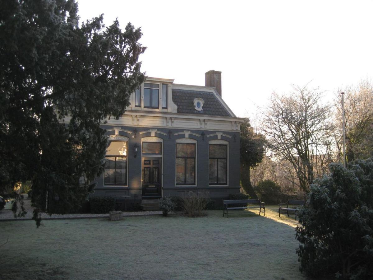 Villa Curtevenne-annex, monument grenst aan natuurmonument Kortenhoef Exterior foto